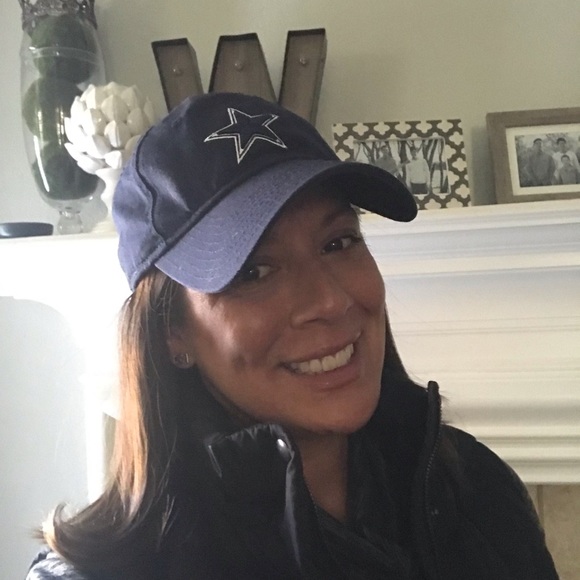 Meet your Posher, Anna - Picture 1 of 1